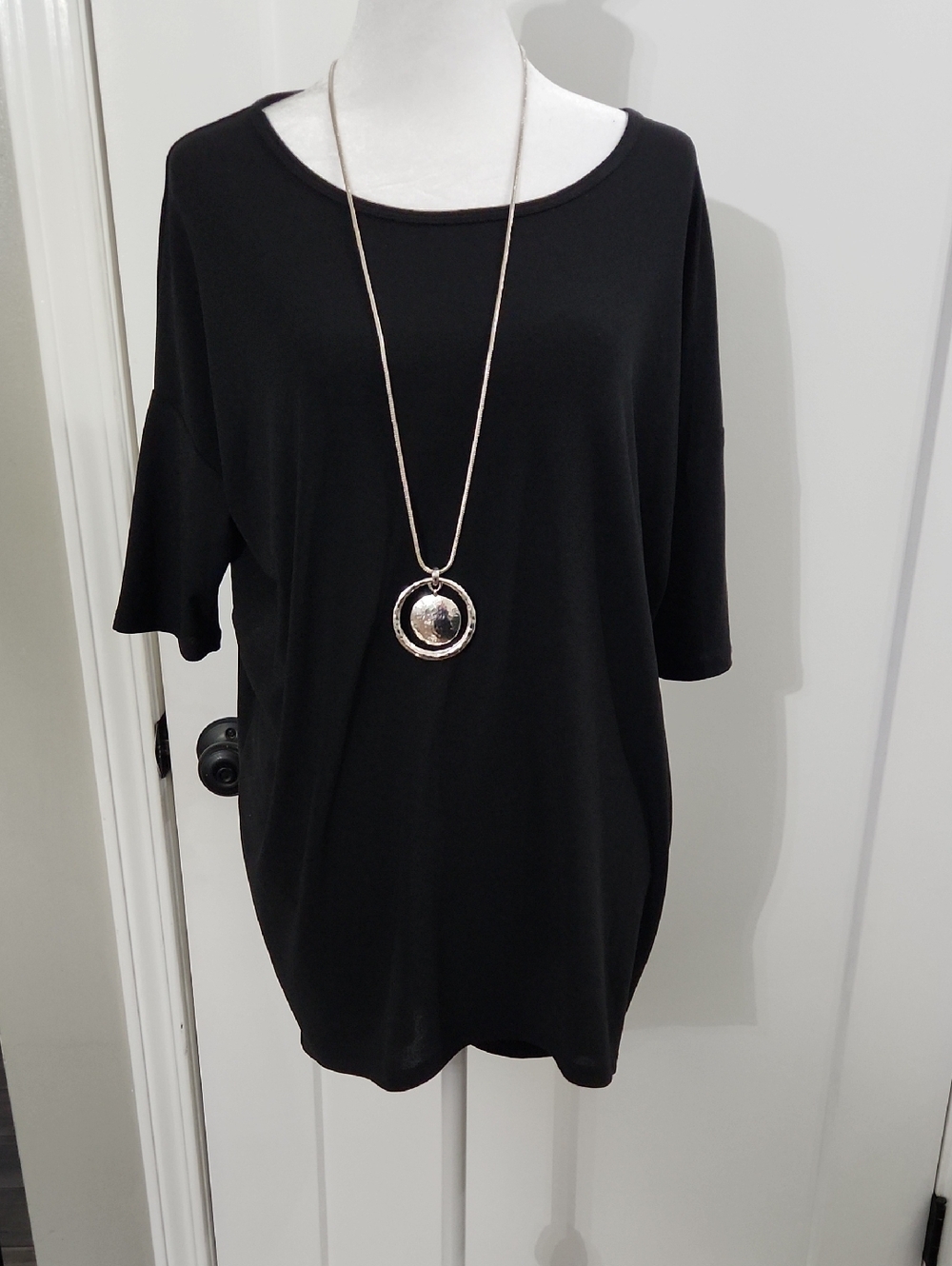Black High-Low T-Shirt